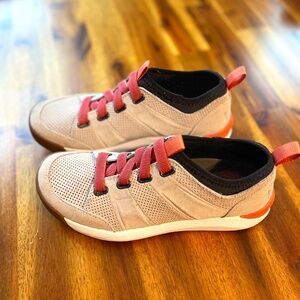 LL Bean Women’s Vista Slip-On Hikers, Low